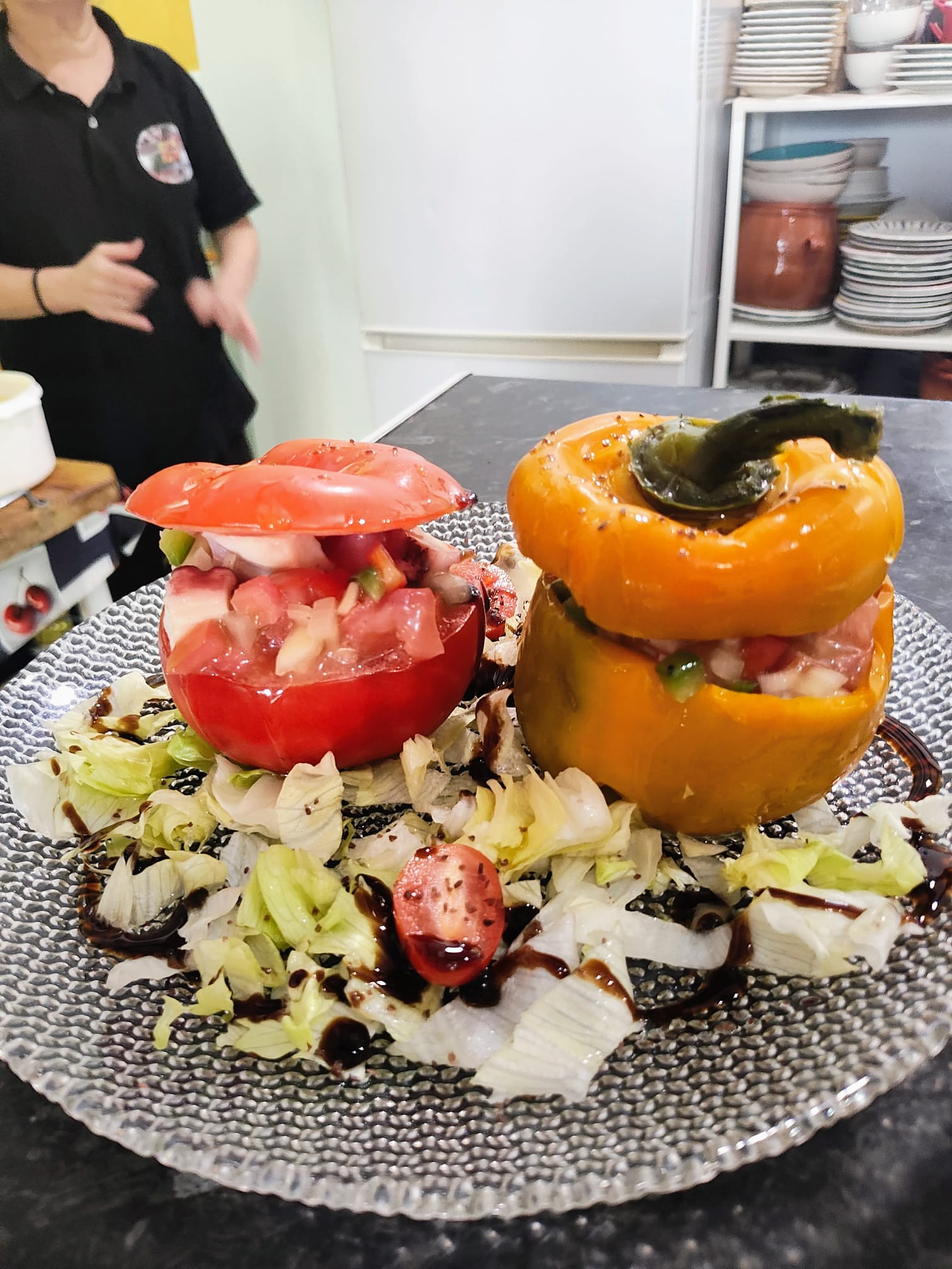 Pimientos rojos y amarillos rellenos de pulpo a la vinagreta